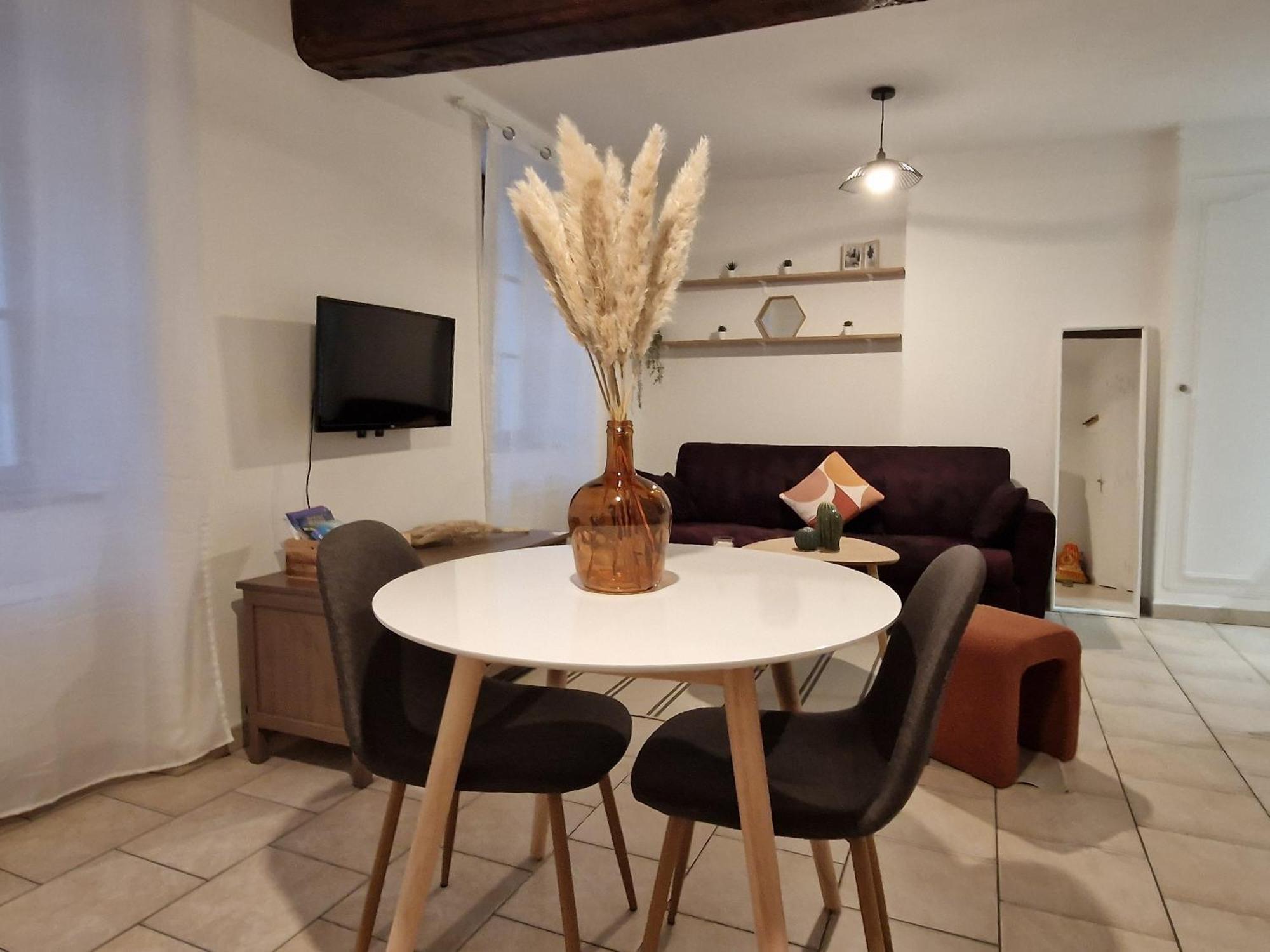 Echappee Royale Au Pied Du Chateau, Hyper-centre - Royal Escape At Foot Of Castle, Hyper-centre Apartment *