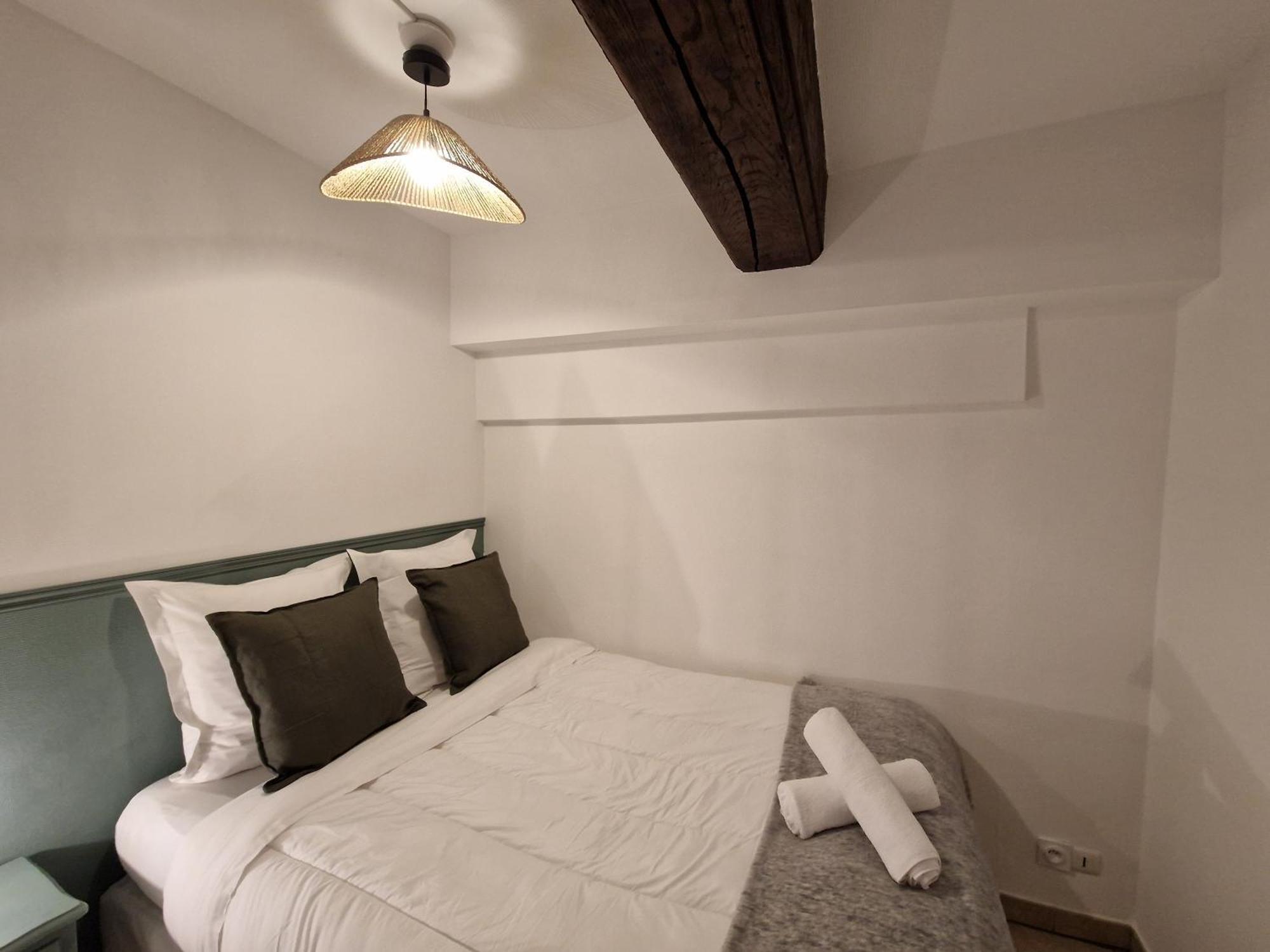 Echappee Royale Au Pied Du Chateau, Hyper-centre - Royal Escape At Foot Of Castle, Hyper-centre *